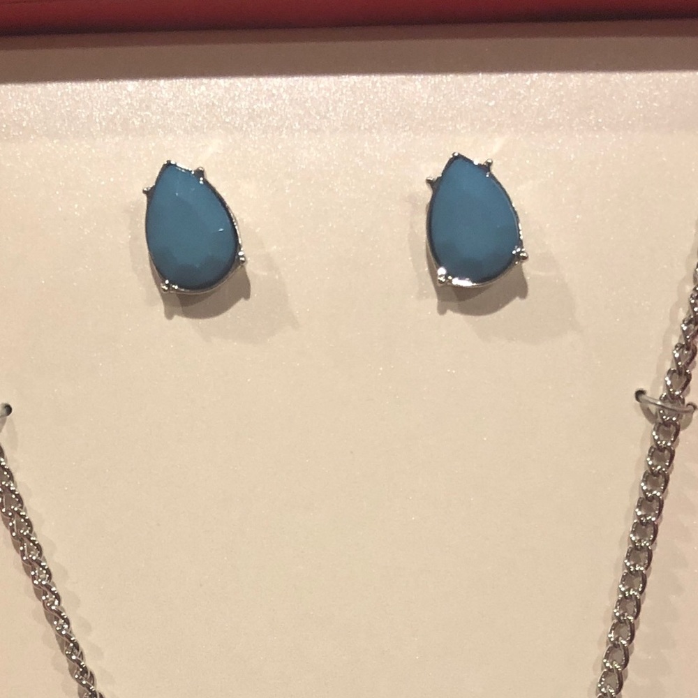 ✨ Blue stone necklace and earrings set ✨ - Picture 5 of 5